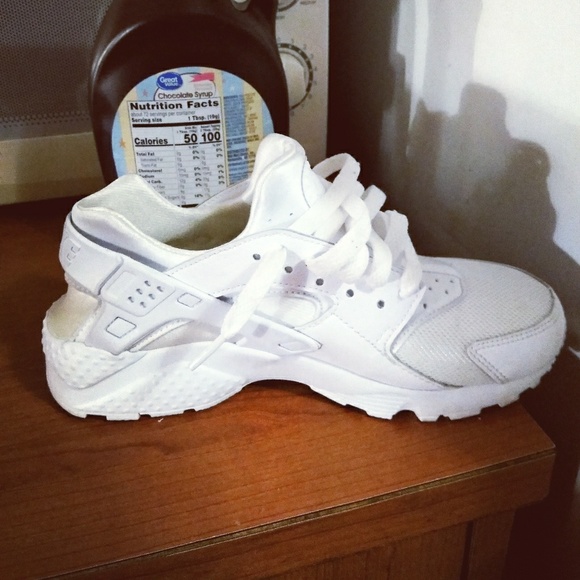 all white huaraches - Picture 1 of 2